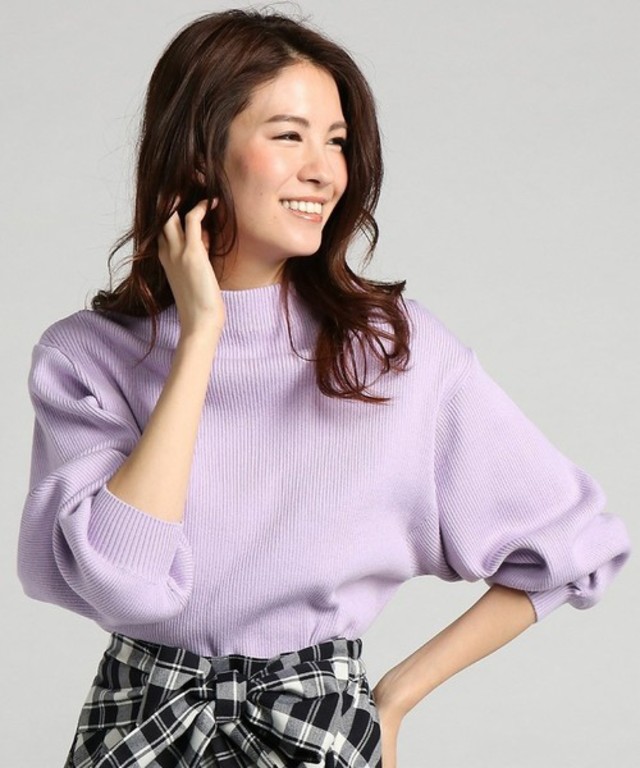 ボトルネックテレコ編みニット