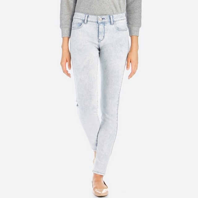 ウルトラストレッチジーンズ