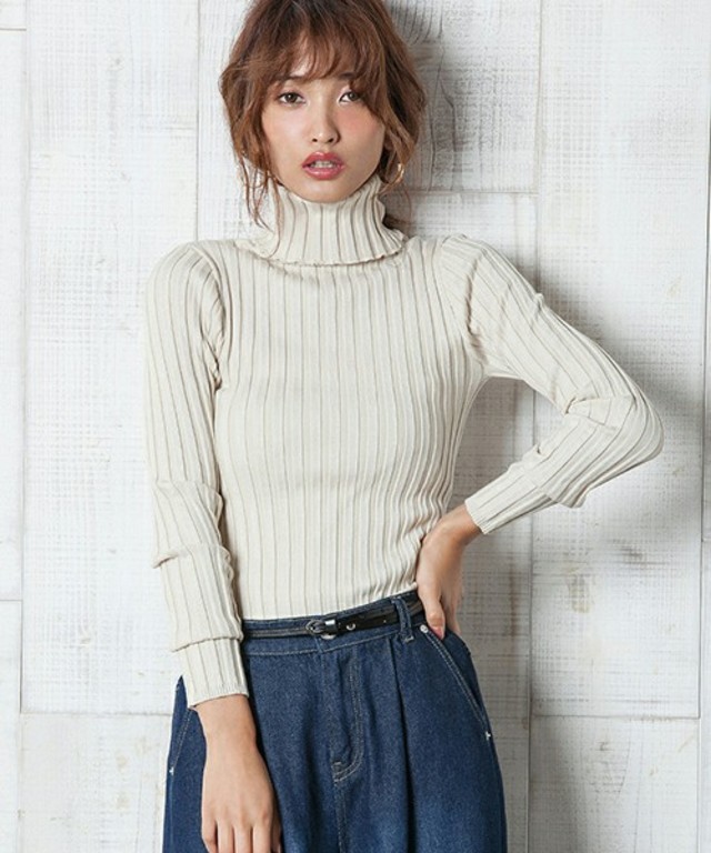 フィットニットタートルトップス