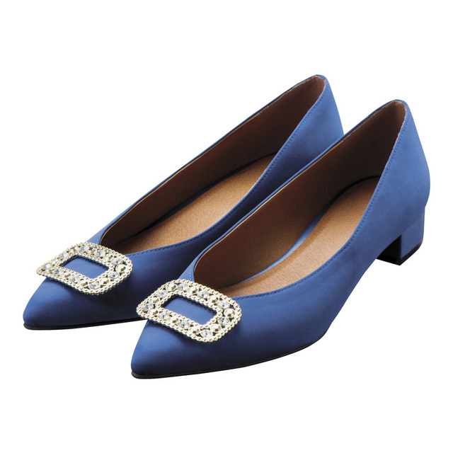 デコレーションバックルパンプス