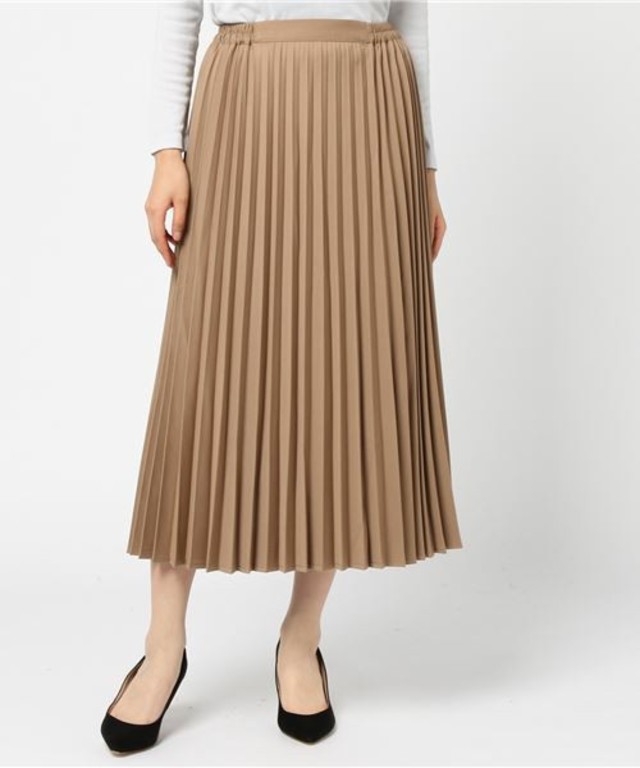 プリーツロングスカート