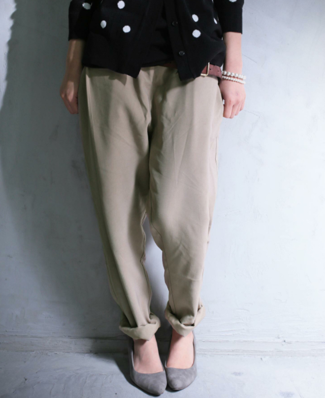 タックデザインパンツ