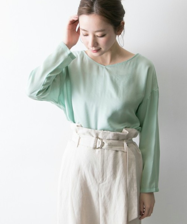 トリアセキュプラブラウス