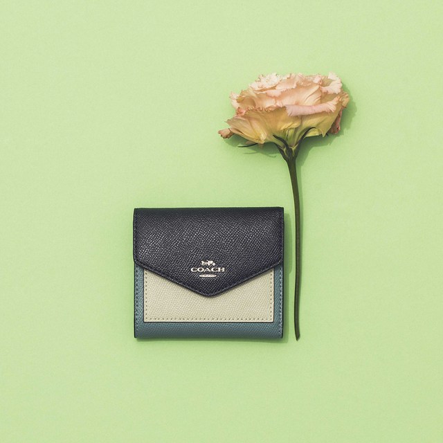 17,280円／コーチ