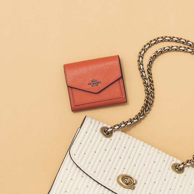 17,280円／コーチ