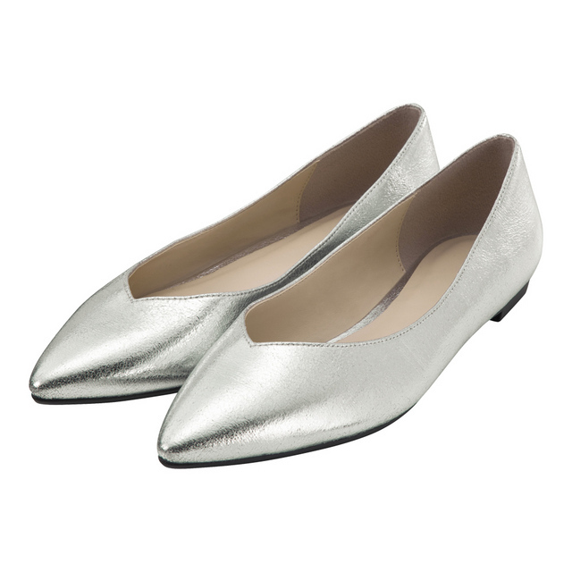 ポインテッドフラットシューズ