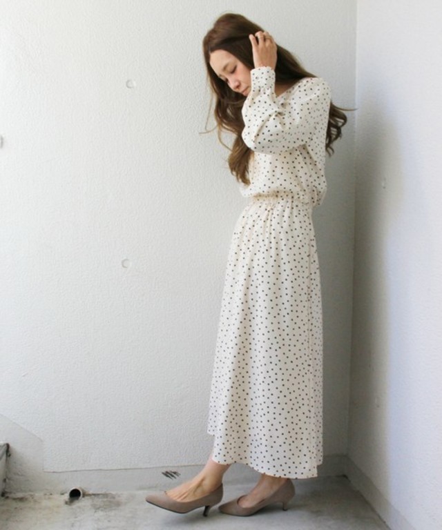 Aラインフレアードット柄ワンピース