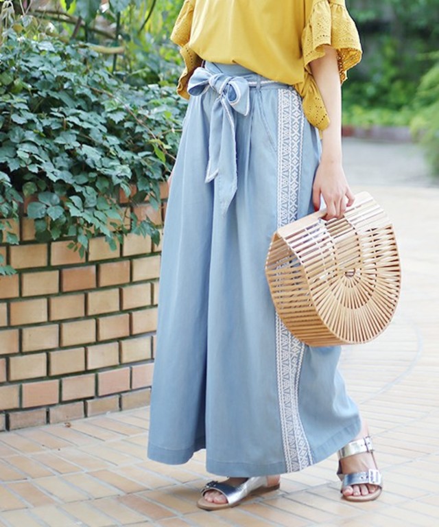 インド刺繍ワイドデニムパンツ