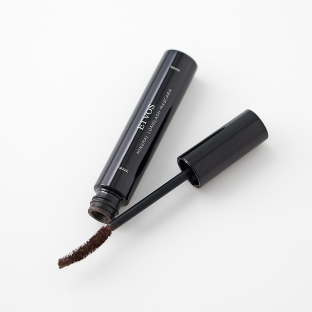 エトヴォス ミネラルロングラッシュマスカラ ブラウン