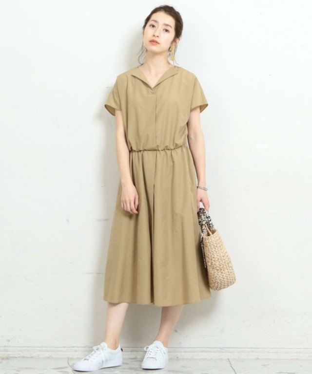 オープンカラーフレンチスリーブワンピース