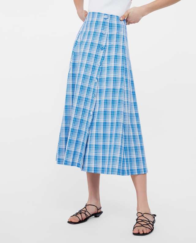 チェック柄スカート