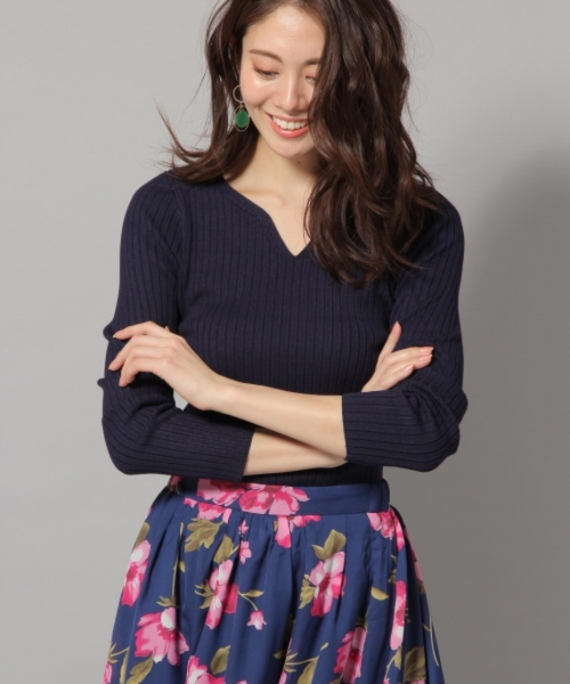 ハートネックワイドリブプルオーバー