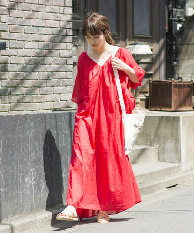 ボリュームギャザーワンピース