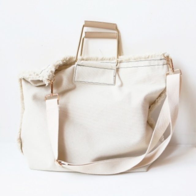 ステッチキャンバスバッグ