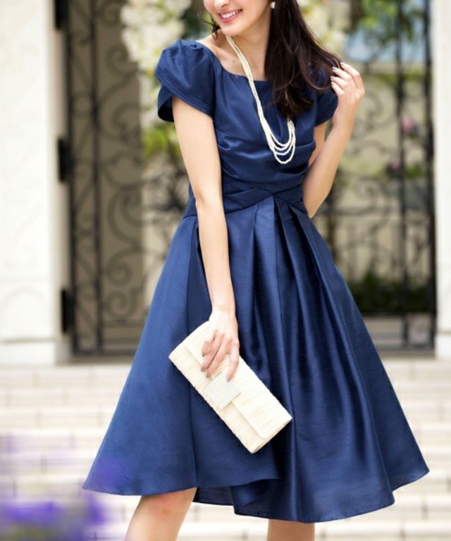 足長効果抜群スタイル美人の幸福ワンピースドレス