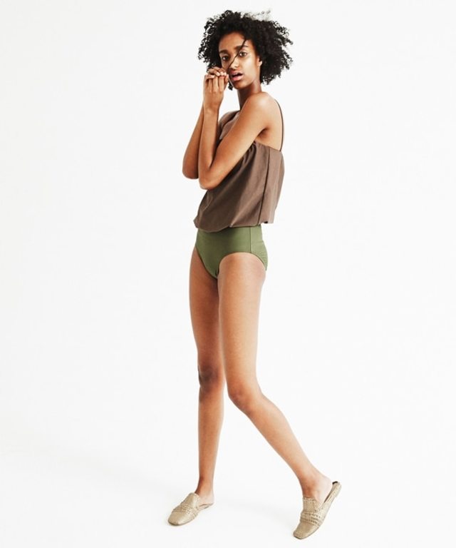 ギャザーベアトップ＋ショーツ