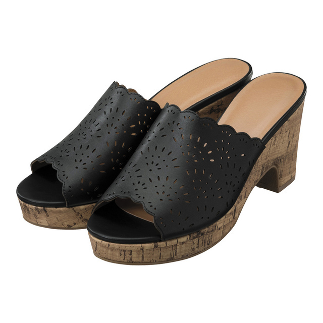 スカラップパンチングサンダル