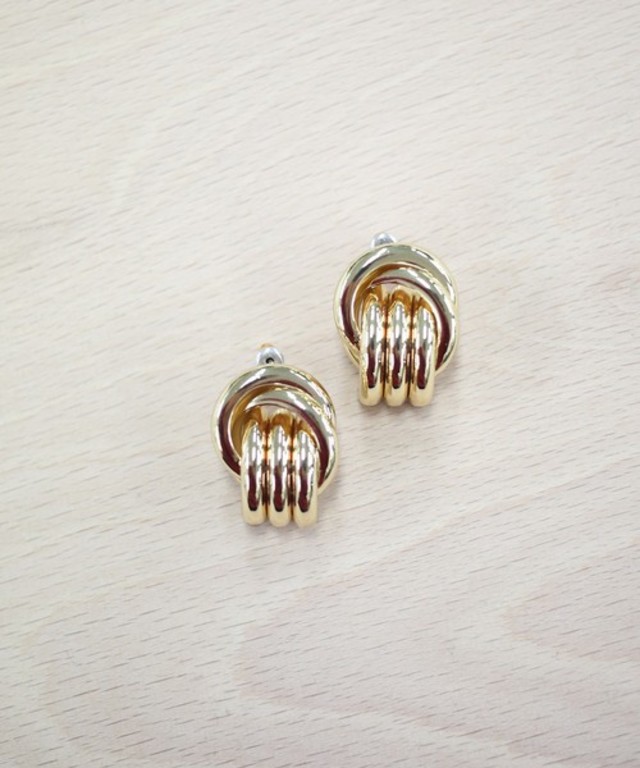 デザインモチーフピアス