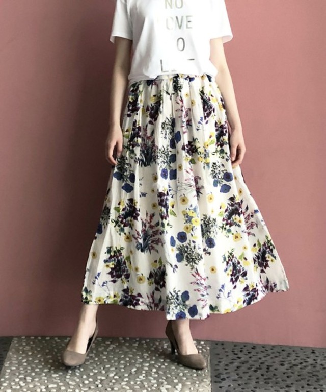 ヴィンテージライクボタニカルマキシスカート
