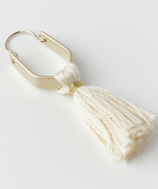 フリンジブラサガリピアス