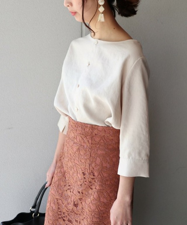 リボンブラウス