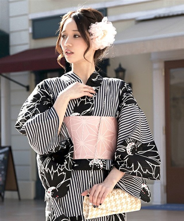 浴衣3点セット 格子に向日葵の花柄 （浴衣＋帯＋下駄）