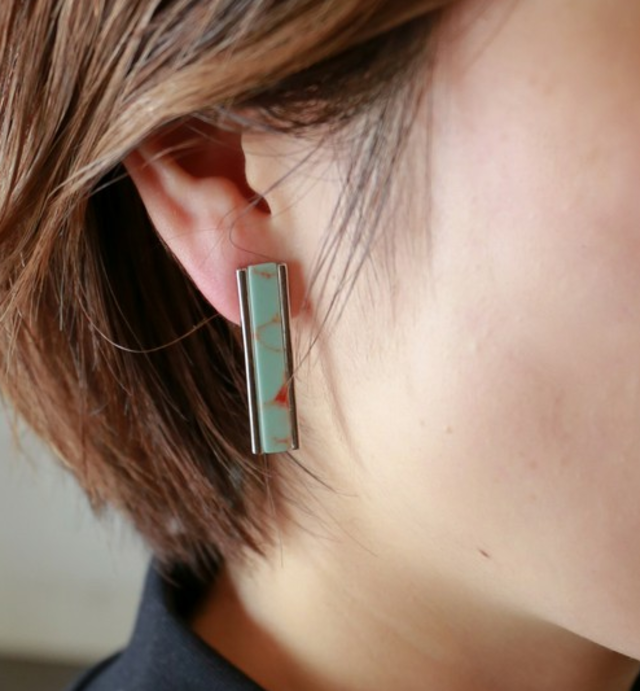 キャストストーン バーイヤリング