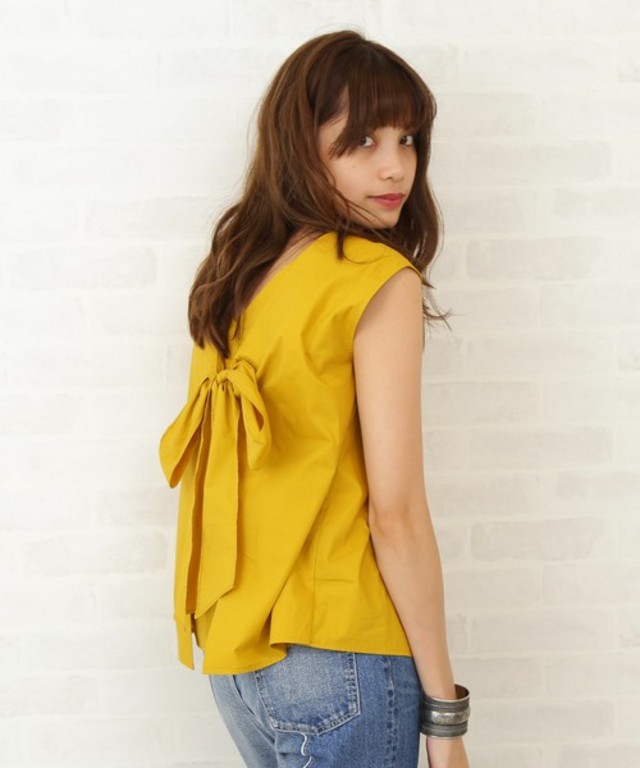 バックリボンブラウス