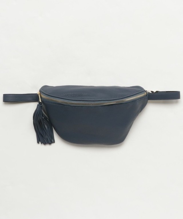 カウレザーボディバッグ