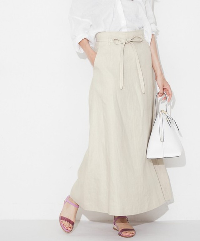 細ベルト付きリネンスカート