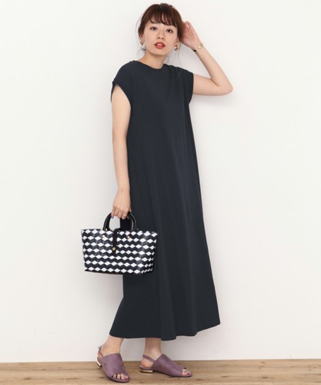 Aラインカットマキシワンピース
