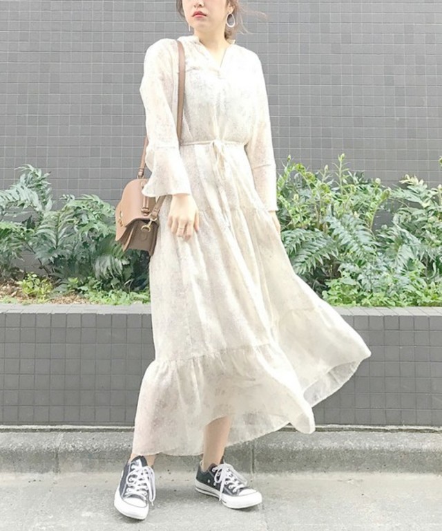 花柄プリントロングワンピース