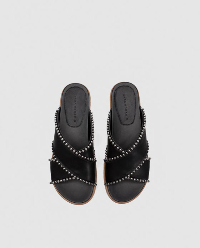 ビーズ付きスライドサンダル