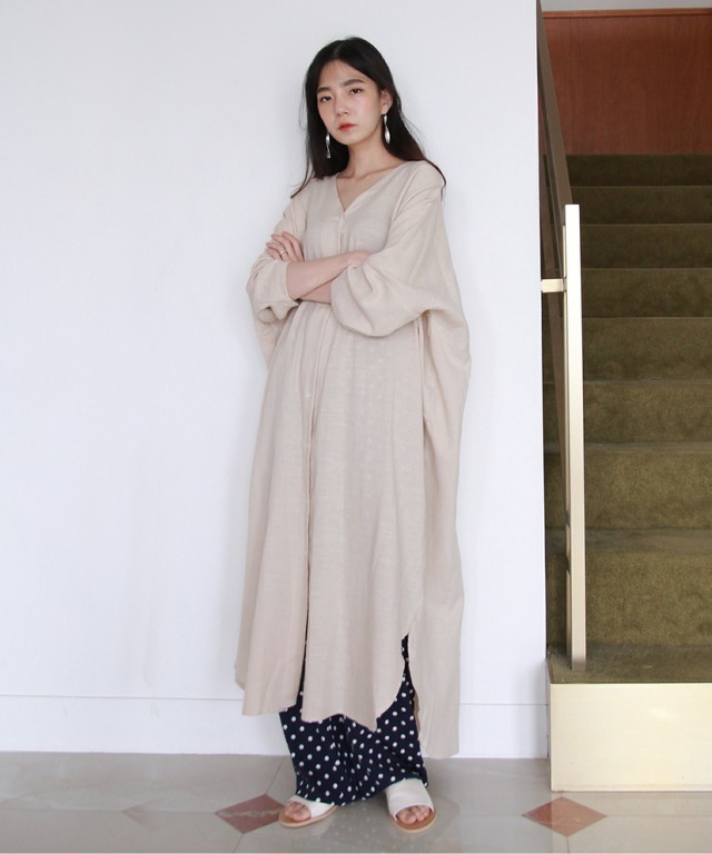 Vネックロングシャツワンピース