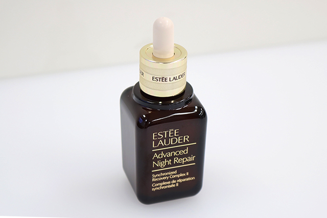 30mL 税込10,260円　50mL 税込14,580円