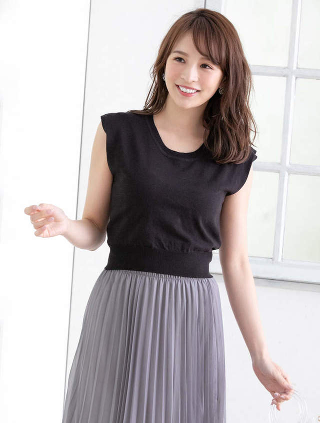 インスタグラマーコラボ コンパクトフレンチスリーブサマーニット