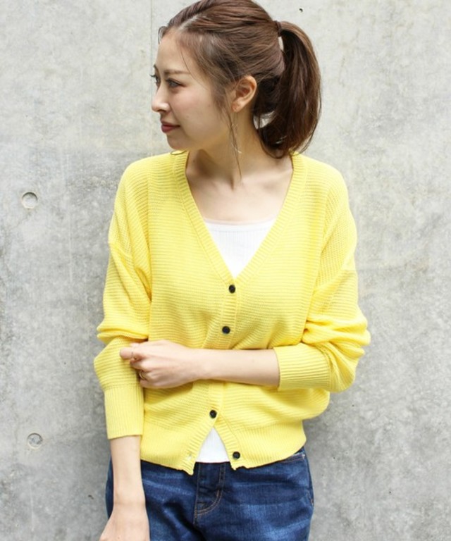 ウォッシャブル抜き襟コンパクトカーディガン