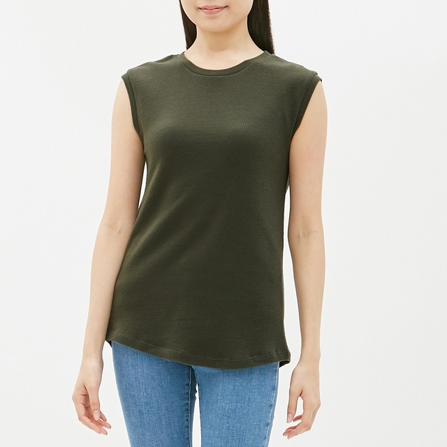 クルーネックスリーブレスT