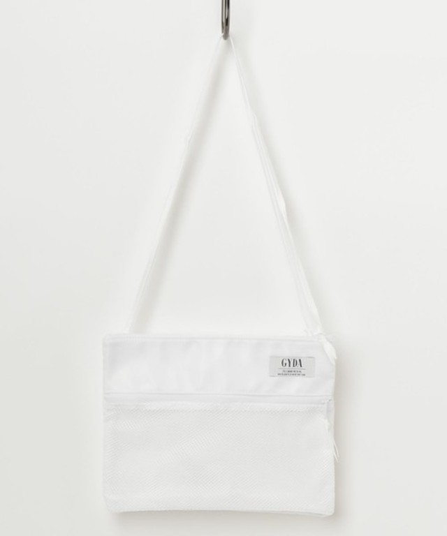 ナイロンサコッシュ