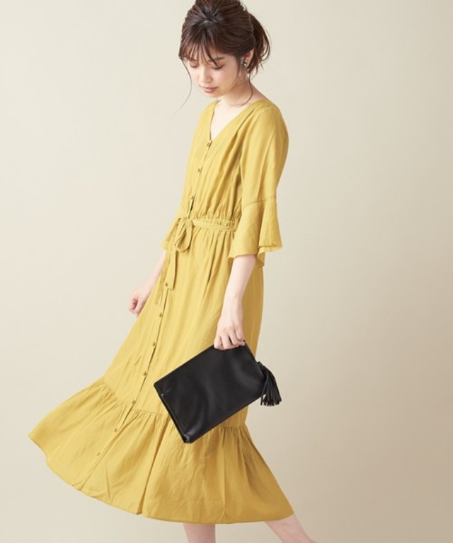 フレア袖ガウンワンピース