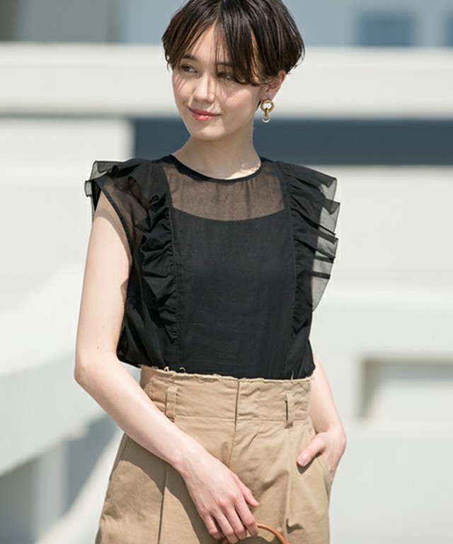 シアーフリルブラウス