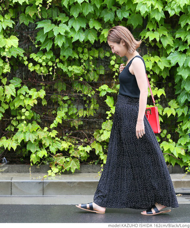 ランダムドット細プリーツスカート