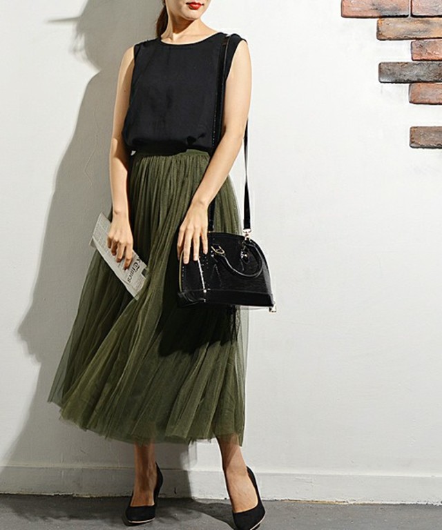 ふんわりチュールスカート