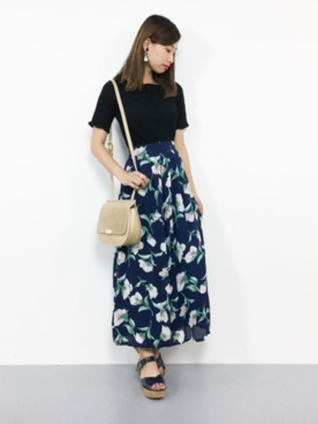 ウエストタックシフォンワイドスカンツ