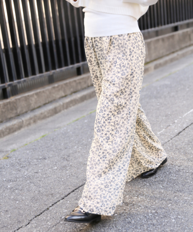 シフォン花ワイドパンツ