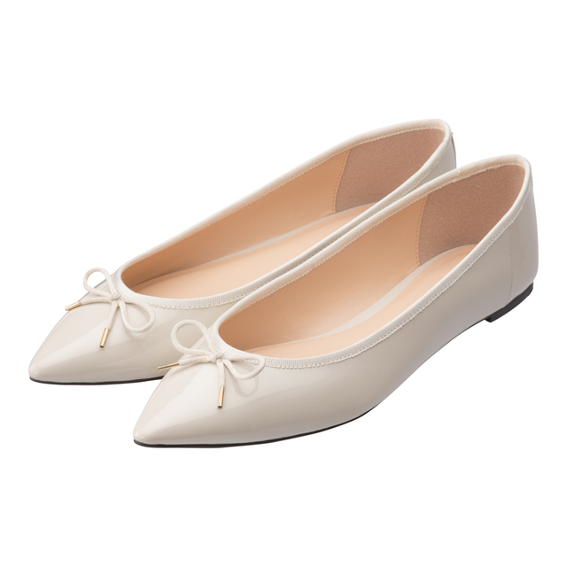 ポインテッドバレエシューズ