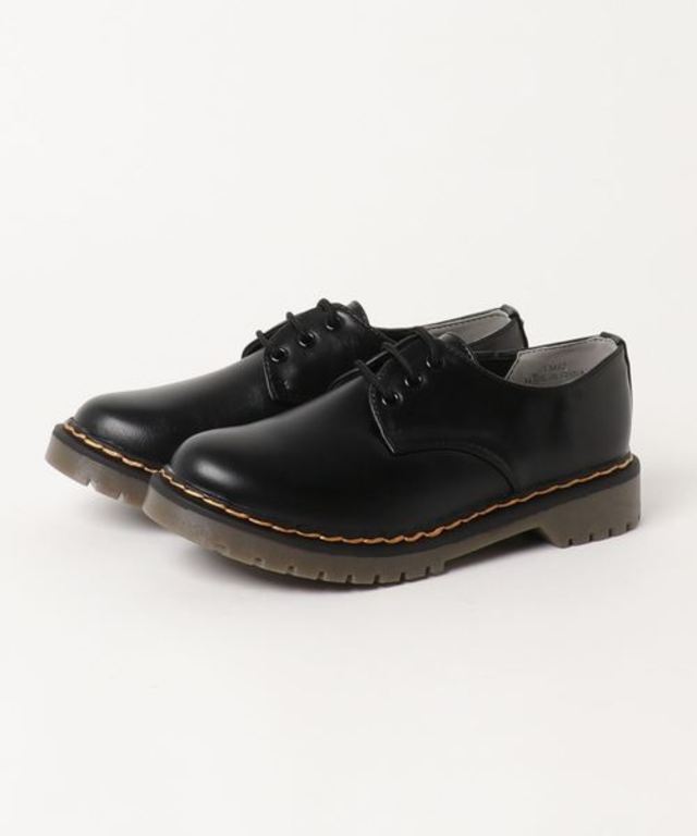 レースアップシューズ