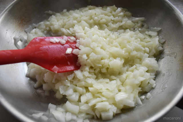 Photo by MARI_ kitchen