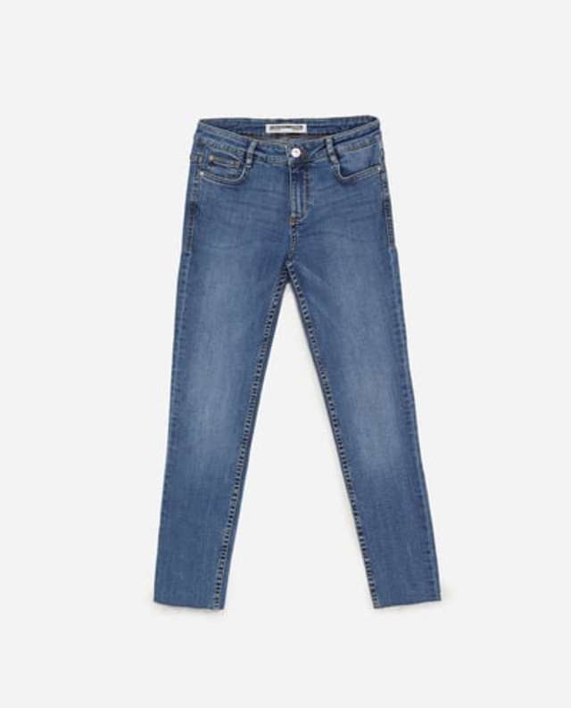 "ESSENCIAL" ミッドライズスリムフィットデニムパンツ