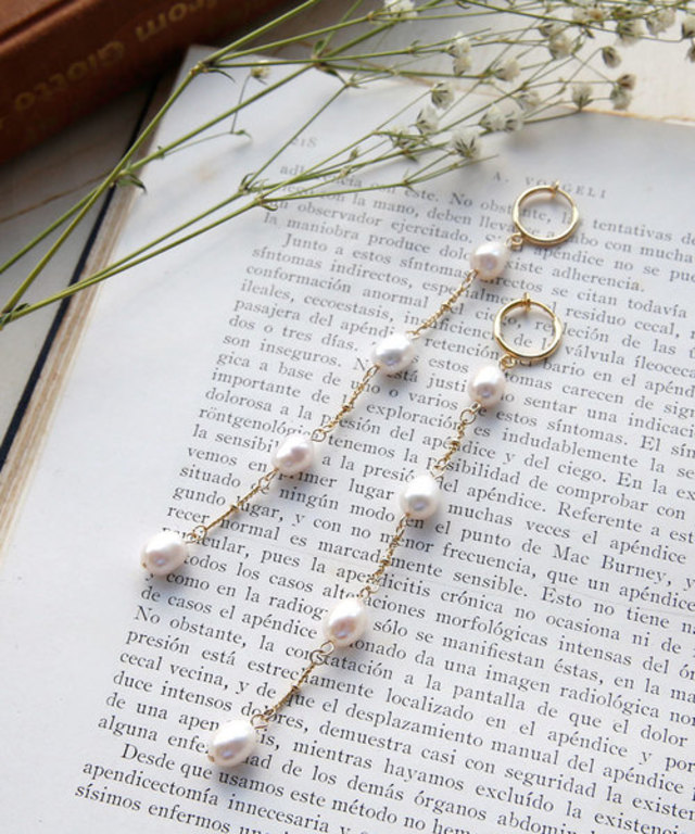 淡水パールとチェーンのロングピアス・イヤリング